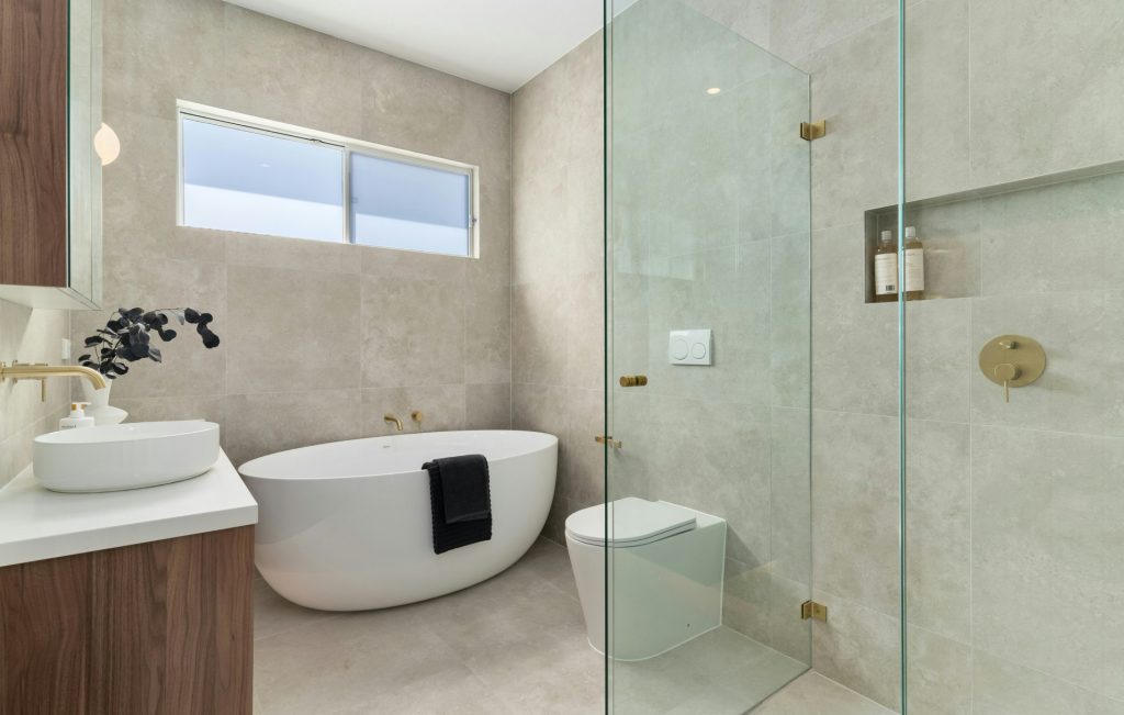 Accessible Bathtub Installation: Safety, Comfort, and Smart Design Choices