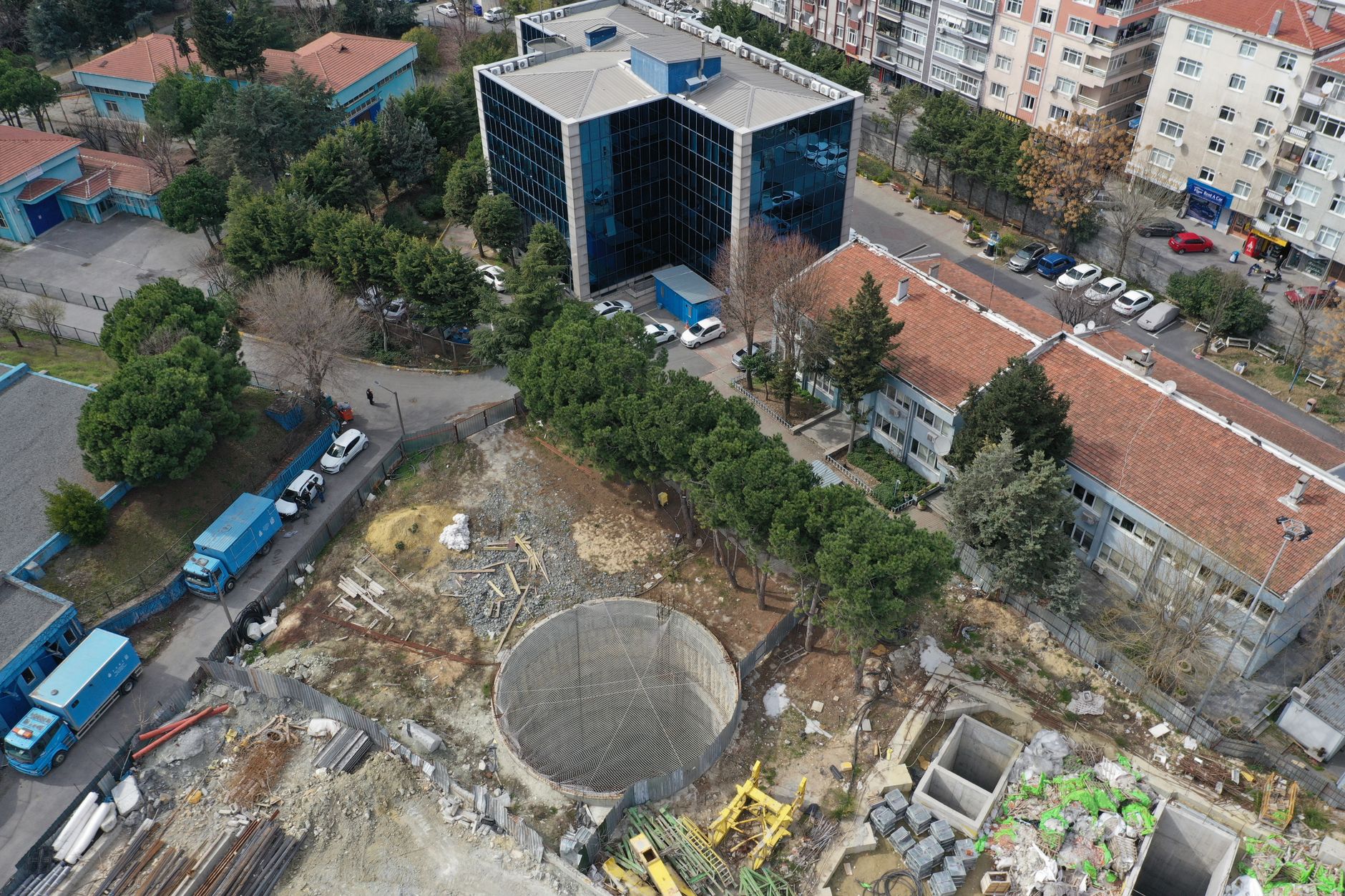 Aerial view of a construction site in Bahçelievler, İstanbul showcasing urban development. — The Ultimate Guide To Un